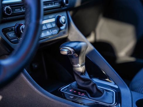 Used 2021 Kia Niro LXS image 21