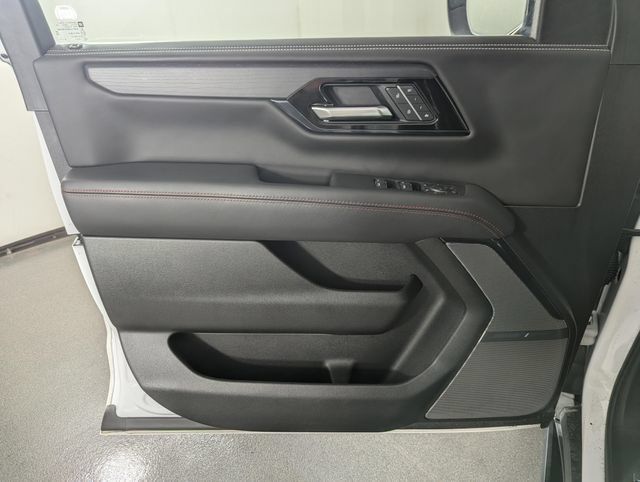 Used 2026 GMC Yukon AT4 Ultimate AWD/4WD image 9