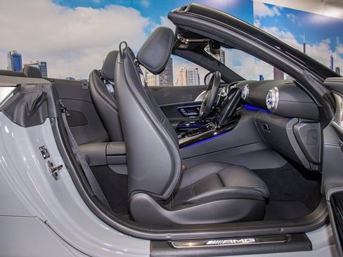 Certified 2023 Mercedes-Benz SL 55 AMG 4MATIC image 23