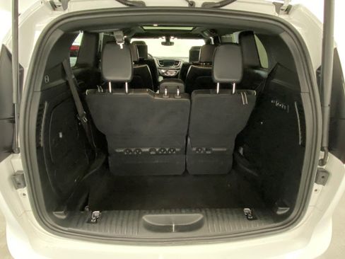 Used 2018 Chrysler Pacifica Limited w/ S Appearance Package image 46