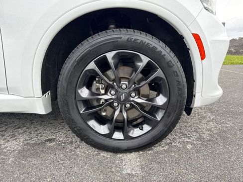 Used 2023 Dodge Durango GT AWD/4WD image 11