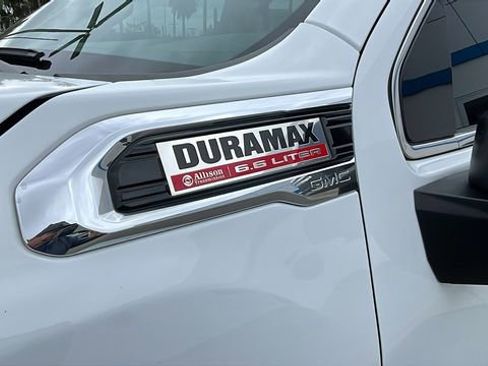 Used 2021 GMC Sierra 2500 SLT w/ SLT Convenience Package AWD/4WD image 11