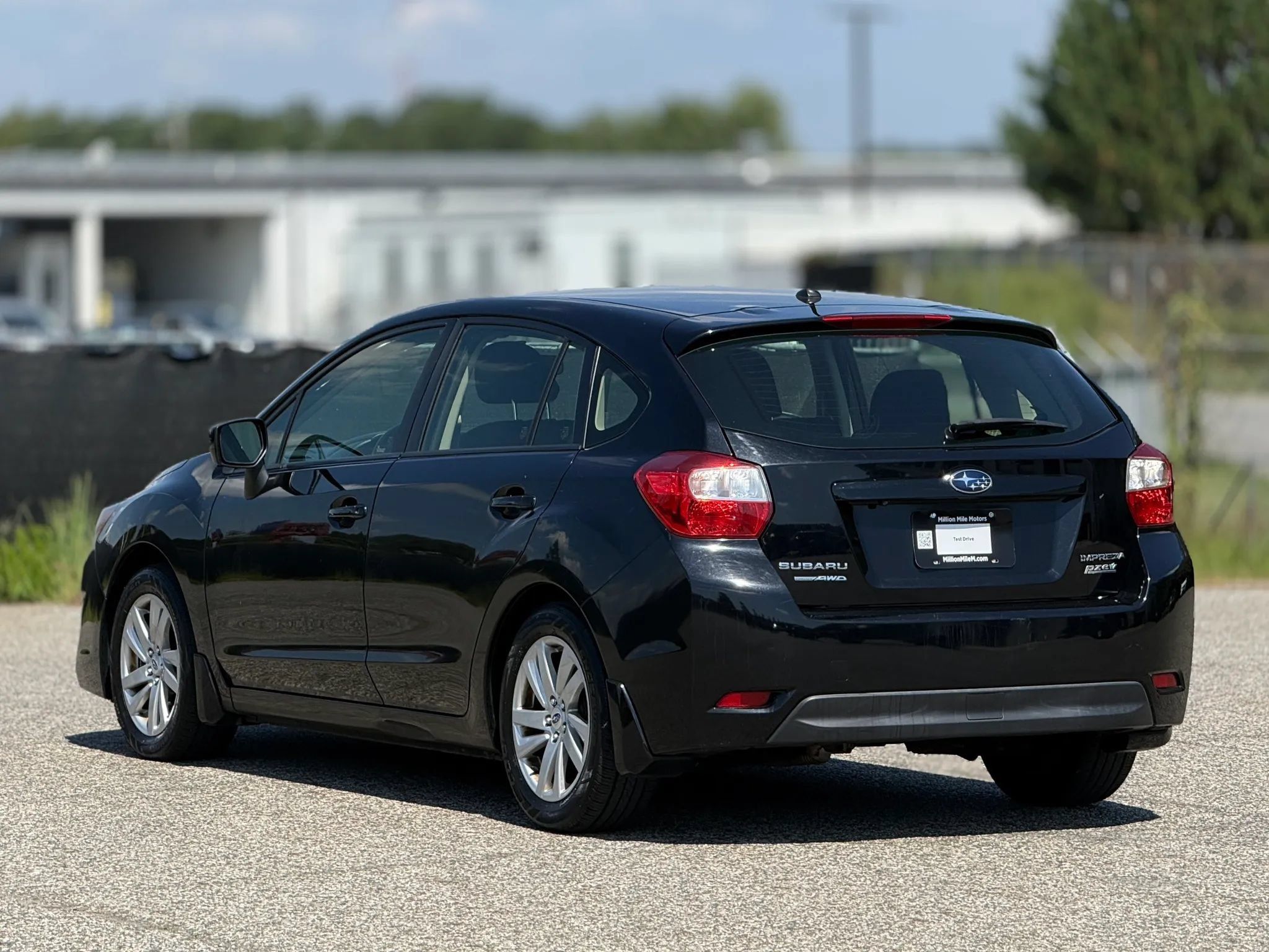Used 2015 Subaru Impreza 2.0i Premium AWD/4WD image 10