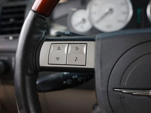 Used 2006 Chrysler 300 C w/ Protection Group II RWD image 29