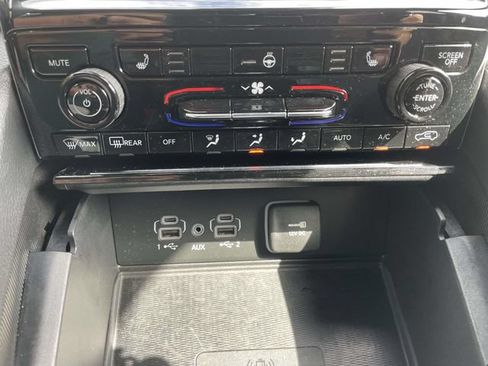 Certified 2025 Jeep Grand Cherokee Altitude AWD/4WD image 34