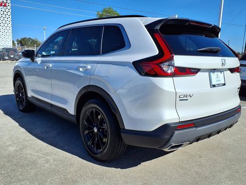 Certified 2025 Honda CR-V Sport image 3