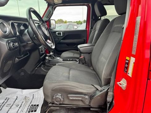 Used 2020 Jeep Wrangler Unlimited Sahara AWD/4WD image 16