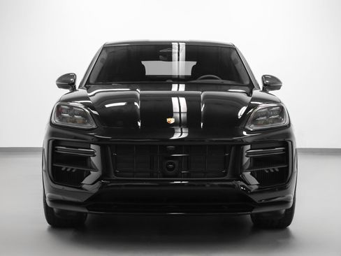 Certified 2026 Porsche Cayenne Turbo GT AWD/4WD image 8