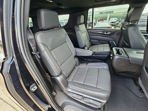Used 2021 GMC Yukon XL Denali RWD image 29