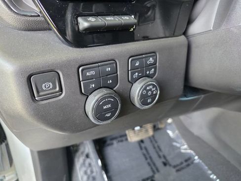 Used 2023 Chevrolet Silverado 1500 ZR2 w/ Technology Package AWD/4WD image 26