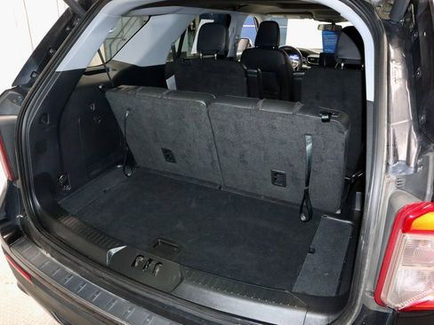 Certified 2023 Ford Explorer XLT w/ Equipment Group 202A image 17