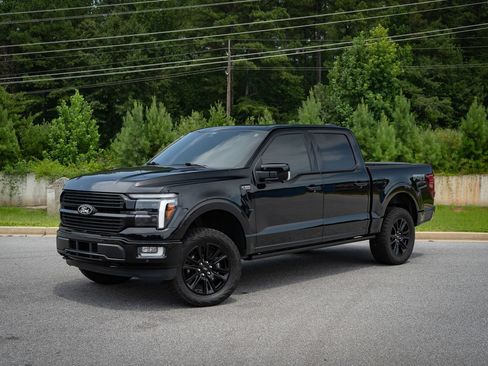 Used 2025 Ford F150 Platinum w/ Equipment Group 702A High AWD/4WD image 5