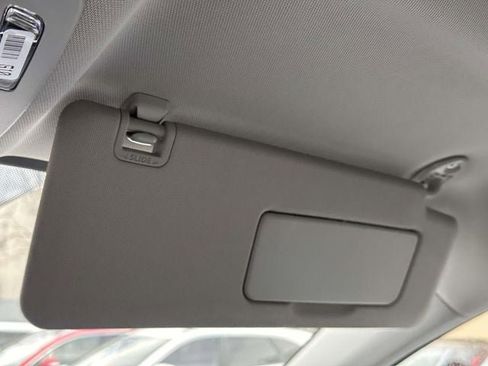 Used 2026 Toyota Sienna LE image 34