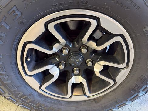 Used 2017 RAM 1500 Rebel w/ Luxury Group AWD/4WD image 36