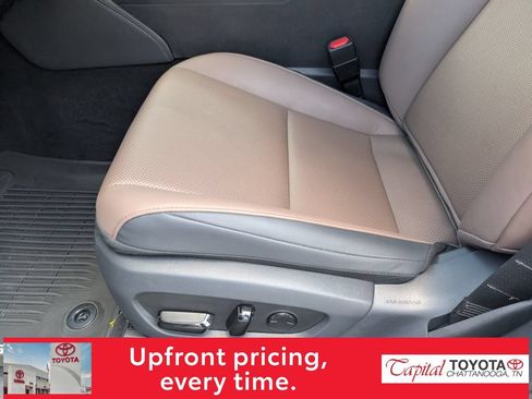 Used 2023 Lexus ES 250 w/ Premium Package AWD/4WD image 10