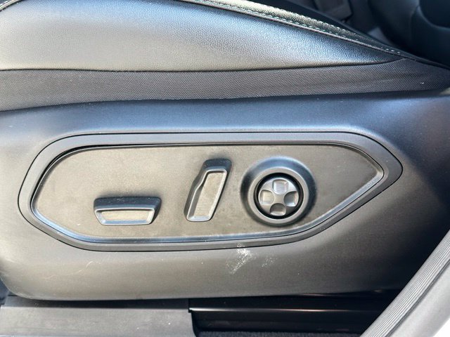Used 2023 Jeep Grand Cherokee Limited AWD/4WD image 15