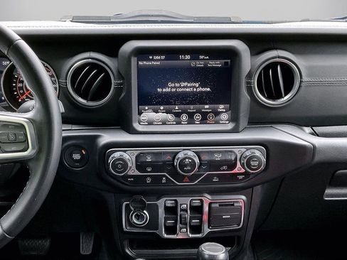 Certified 2021 Jeep Gladiator Overland AWD/4WD image 13