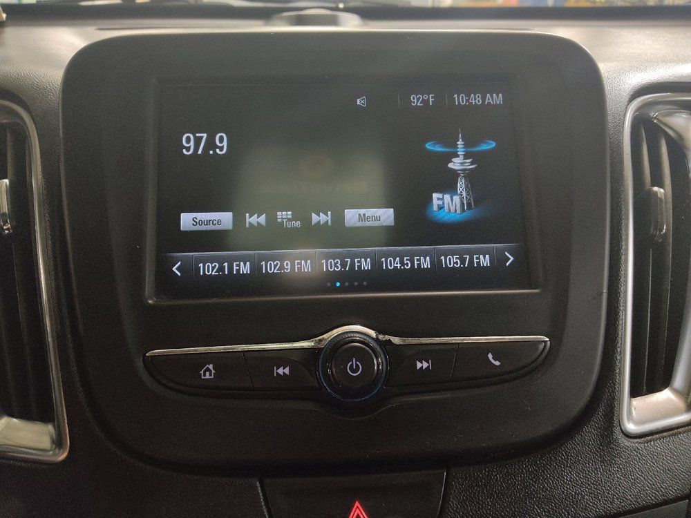 Used 2018 Chevrolet Malibu LT FWD image 25