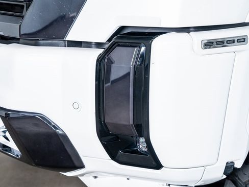 Used 2024 GMC Sierra 2500 Denali Ultimate w/ Max Trailering Package image 14