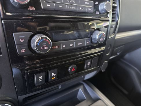 Used 2024 Nissan Titan PRO-4X w/ Off Road Protection Package image 33