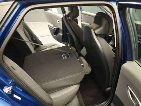 Used 2025 Kia K4 FWD image 32