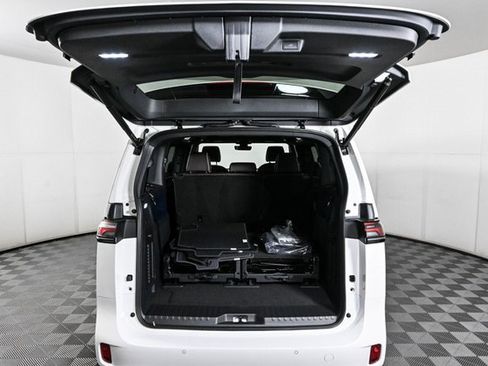 New 2025 Volkswagen ID. Buzz Pro S image 28