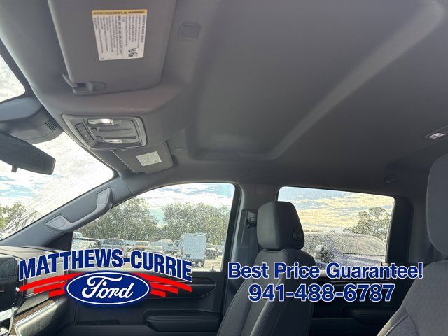 Used 2023 GMC Sierra 1500 Elevation w/ X31 Off-Road Package AWD/4WD image 10