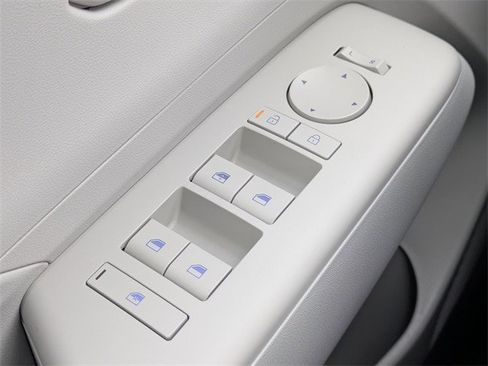 New 2026 Hyundai Kona SE image 21