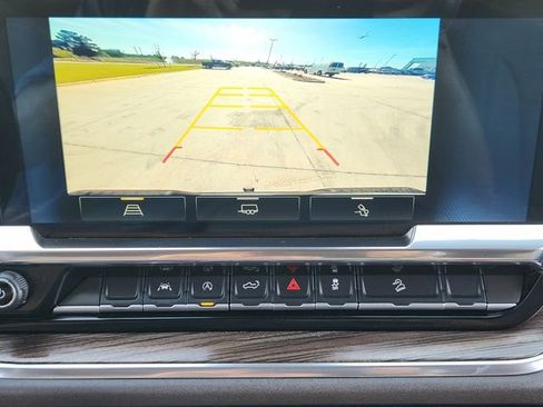 Used 2025 Chevrolet Silverado 1500 LT Trail Boss w/ Convenience Package II image 19