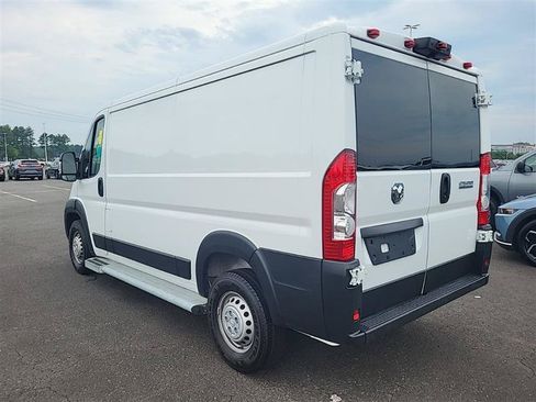 Used 2025 RAM ProMaster 2500 w/ U-Haul Equipment Group FWD image 8