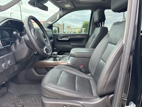 Used 2023 Chevrolet Silverado 1500 LT Trail Boss w/ Convenience Package II image 11