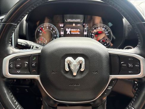 Used 2022 RAM 1500 Big Horn AWD/4WD image 15