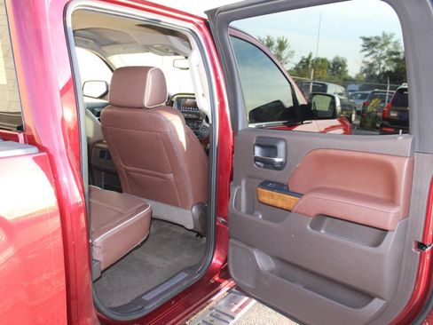 Used 2016 Chevrolet Silverado 1500 High Country w/ High Country Premium Package image 18