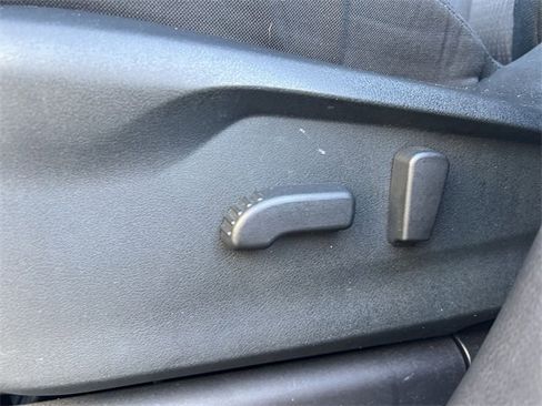 Used 2024 Subaru Ascent Premium w/ Convenience Package image 25