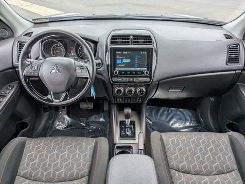 Used 2025 Mitsubishi Outlander Sport LE AWD/4WD image 15