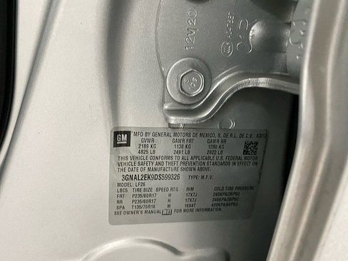 Used 2013 Chevrolet Captiva Sport LS image 11