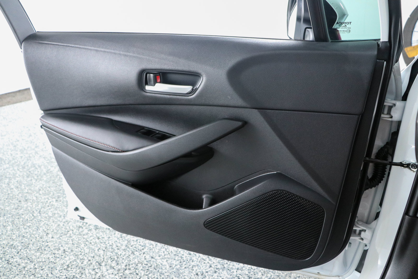 Used 2023 Toyota Corolla SE FWD image 21
