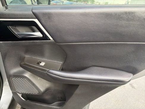 Used 2024 Mitsubishi Outlander SE AWD/4WD image 31