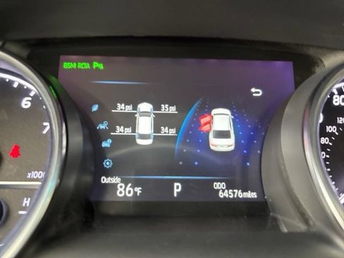 Used 2018 Toyota Camry XLE FWD image 16