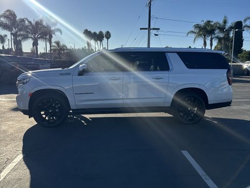 Used 2024 Chevrolet Suburban High Country image 6