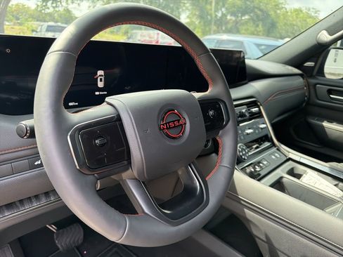 Used 2025 Nissan Armada PRO-4X w/ Pro-4X Premium Package image 9