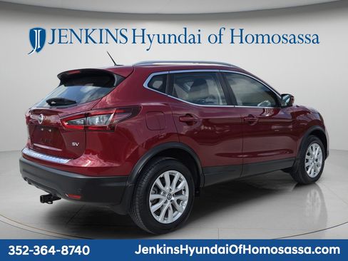 Used 2022 Nissan Rogue Sport SV w/ Technology Package FWD image 3