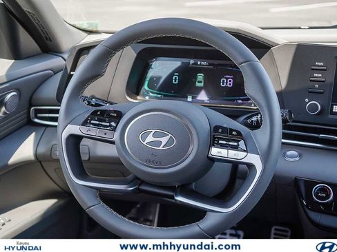 New 2026 Hyundai Elantra Sport FWD image 17