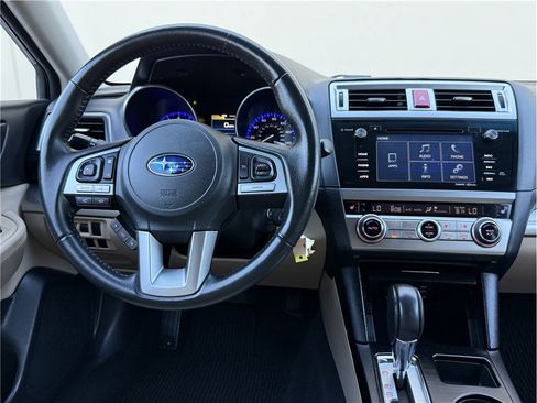 Used 2017 Subaru Outback 2.5i Premium AWD/4WD image 14