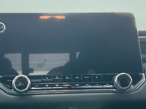 New 2026 GMC Canyon Elevation w/ Convenience Package image 36