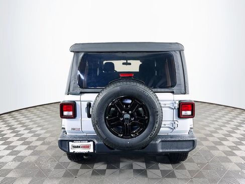 Certified 2022 Jeep Wrangler Unlimited Sport image 10