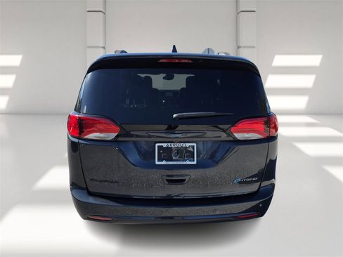 Used 2019 Chrysler Pacifica Limited w/ Advanced Safetytec Group image 5