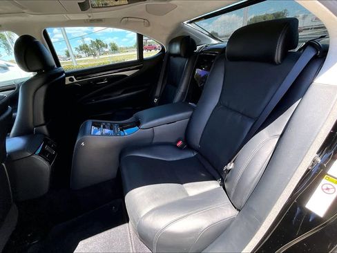 Used 2015 Lexus LS 460 L RWD image 21