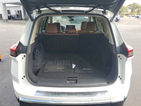 Used 2025 Nissan Rogue Platinum w/ Platinum Premium Package image 7