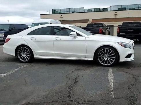 Used 2015 Mercedes-Benz CLS 550 4MATIC image 9